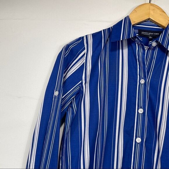 Jones New York Blue and White  Button Down Shirt - Picture 5 of 12